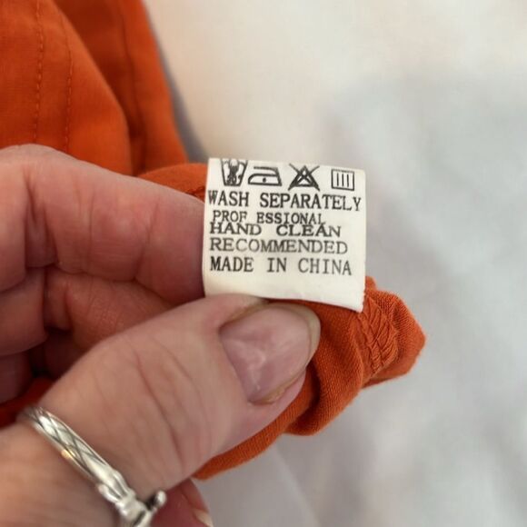 Hocus Pocus size XL short sleeve orange Winifred Sanders tshirt GUC - Picture 5 of 7